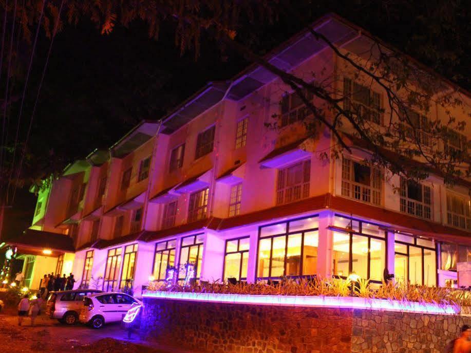 No. 18 Hotel Kochi Exterior photo
